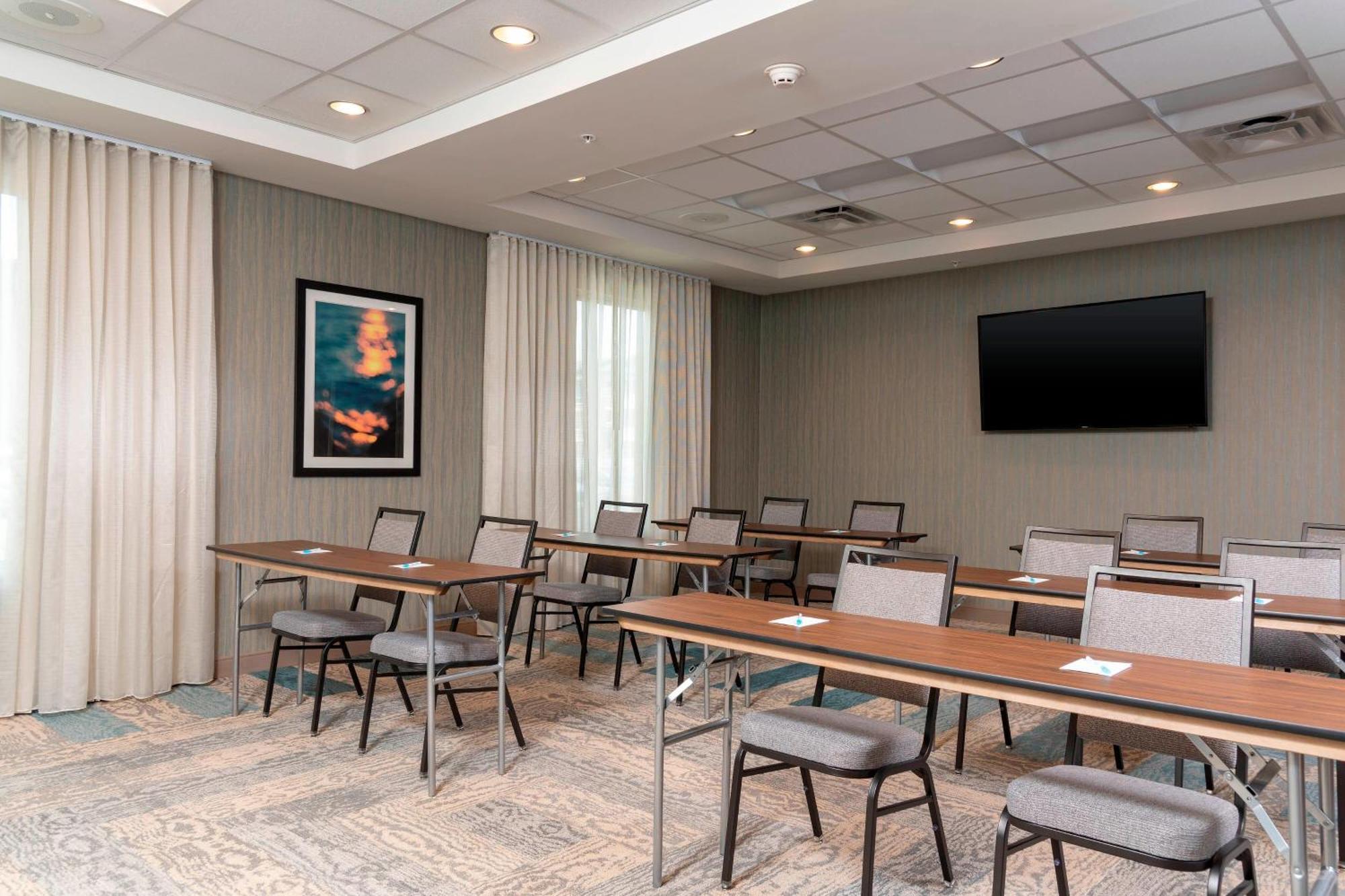 Fairfield & By Marriott Indianapolis
