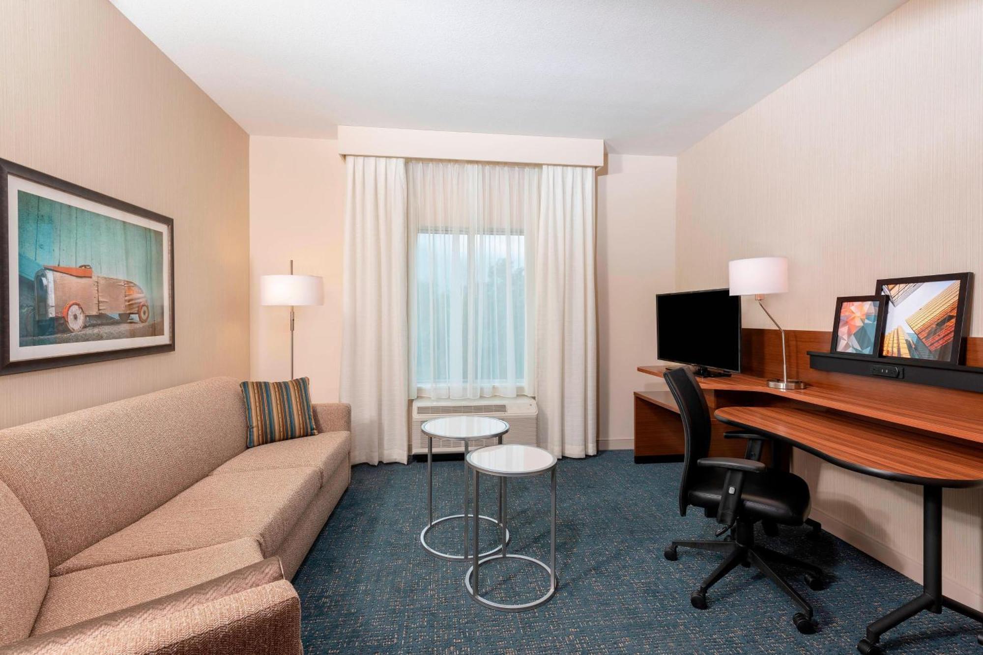 Fairfield & By Marriott Indianapolis